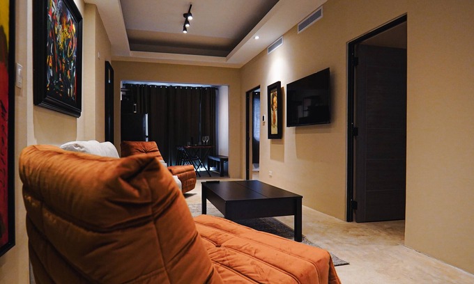 Condado Apartment | Dream apt: 4BD, 3BA, parking, near beach & shops. Perfect for you!