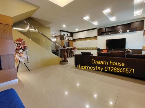 Sibu House | Dream House Homestay