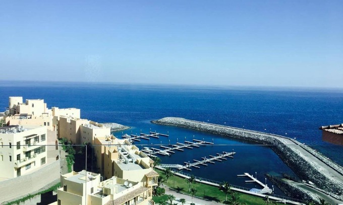Al Kubus Apartment | Dream Inn - 2BR Apartment with Sea View in Fujairah