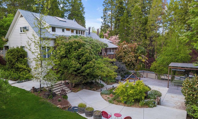 Nevada City House | Dreamy 5-bedroom Estate in Beautiful Downtown Nevada City with Pool