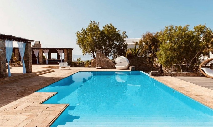 Ano Mera Villa | Dreamy Boho 5bed with Pool and Ocean View