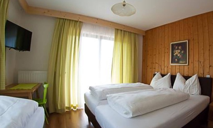 Aich Cottage | Dreibettzimmer mit Dusche od. Bad, WC - Gästehaus Zum Steirischen Kuss