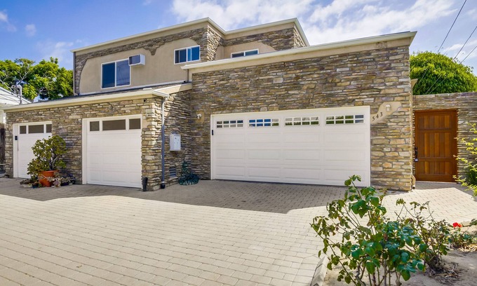 Beach Barber Tract House | Driftwood at Windansea Beach, your perfect getaway!