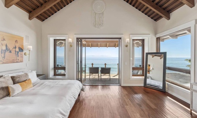 Santa Barbara Apartment | Driftwood Club - Luxe Private Oceanfront Villa (Beach Access)