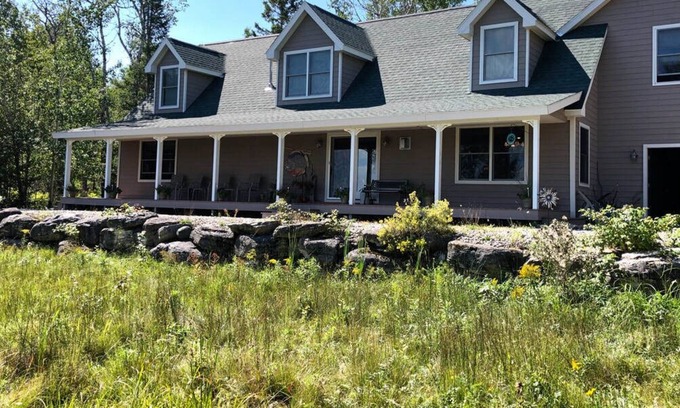 Drummond House | Drummond Island Hotel & Vacation Homes - Sims Point Sunrise
