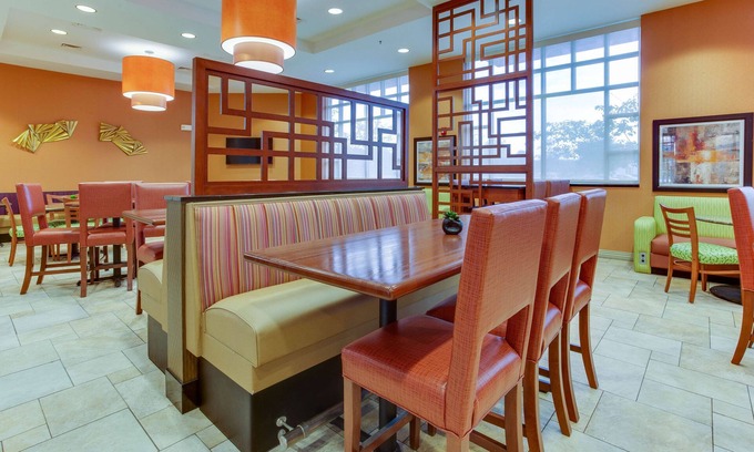 West Des Moines Hotel | Drury Inn & Suites West Des Moines