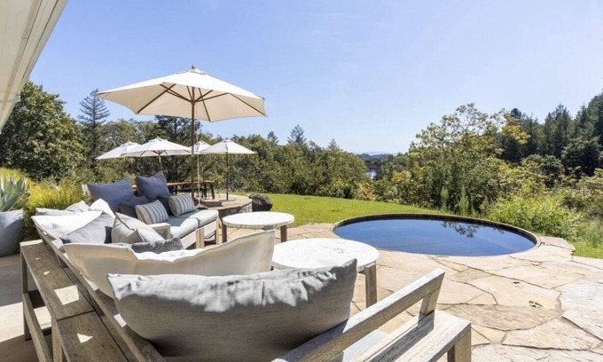 Healdsburg House | Dry Creek Wonderland - Absolute Perfection in Healdsburg