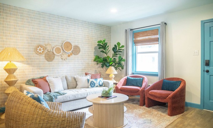 Biloxi Condo | DT OS + Pool + Walk to Front Beach, By WKNDR