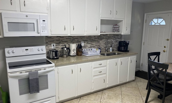 Durham Apartment | Duke University Duke Hospital & North Carolina Central University Best Location