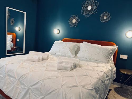 Municipio 2 Apartment | Dulcamara Boutique Apartments - BLUE VELVET