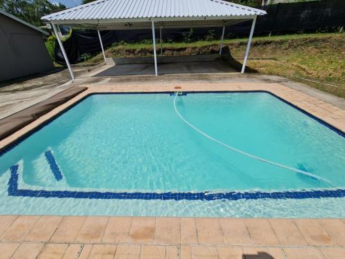 Mandini Bed & Breakfast | Dumabezwe Guest House