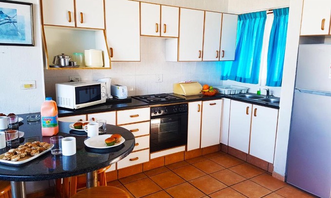 Manaba Beach Apartment | Dumela Margate Flat No 31
