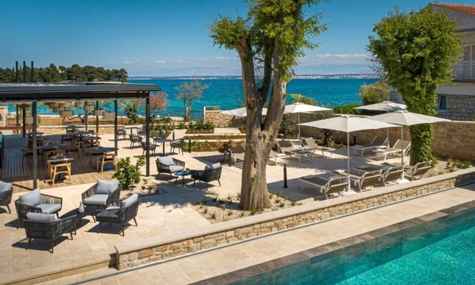 Preko Hotel | DUNATOVI DVORI Heritage Hotel