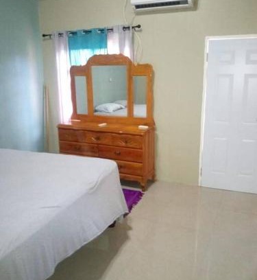 Albion Apartment | Dunbar's Two bedroom