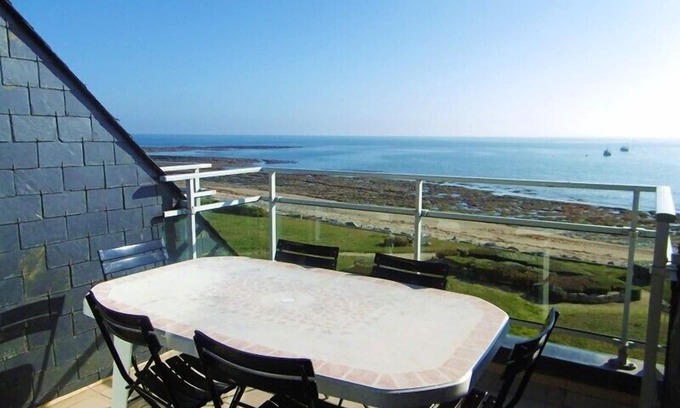 Saint-Jacques Apartment | Duplex 3 rooms 4 to 6 people Beautiful sea view