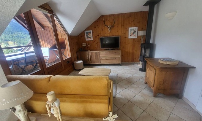 Montgenevre Apartment | Duplex 3 Rooms, 6 Guests, Garage, Near Slopes & Shops, South Balcony