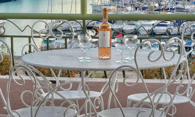 Cannes Old Town Apartment | DUPLEX EXCEPTIONNEL AVEC VUE MER A1B059