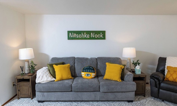 Green Bay House | Duplex Near Lambeau Field and Public Park around the corner!