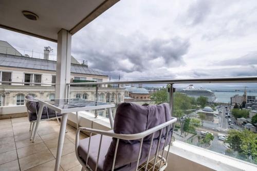 Tophane Apartment | Duplex with Stunning Sea View, 3BR, 2BA