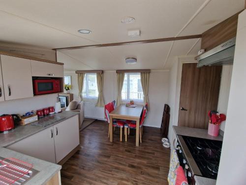 West Lulworth Resort | Durdlee Door, D27, Main Rd, West Lulworth, Wareham BH20 5PU
