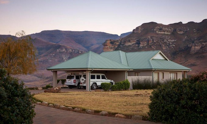 Clarens House | Dynasty Red Mountain Ranch