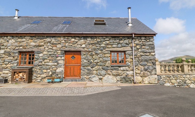 Tywyn Cottage | DYSYNNI, pet friendly, character holiday cottage in Tywyn