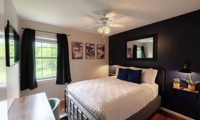 Barclay Drive House | East Nashville Getaway - Walk to Parks, Golf & Music Spots