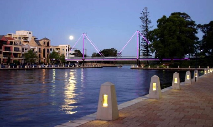 East Perth House | East Perth LUXURY- 4 minute walk to Optus Stadium.