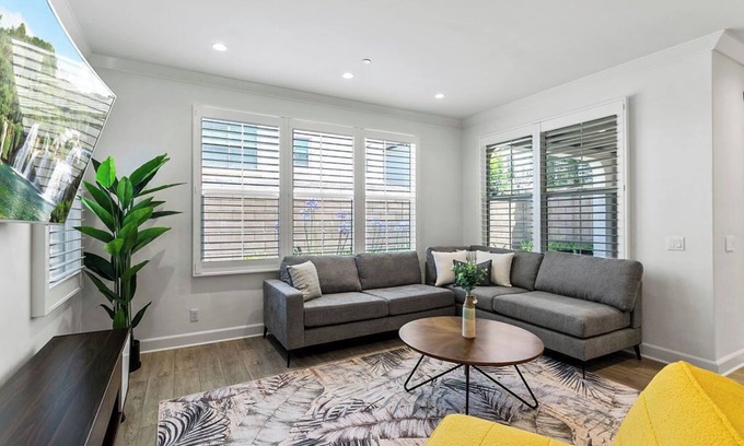 Northwood Point House | EASTWOOD Living｜Prime Irvine Spectrum Access｜Stylish Upgraded Interior #41772