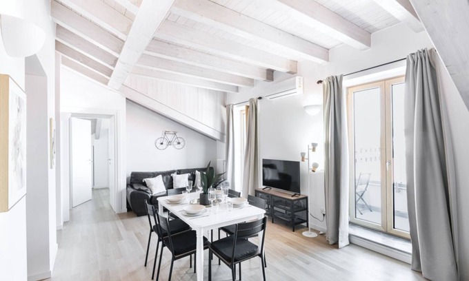 Ticinese Apartment | Easylife - Jewel with balcony in Porta Ticinese