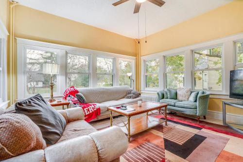 Eau Claire House | Eau Claire Retreat Close to Campus and Dtwn!