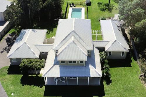 One Mile House | Echo Beach House