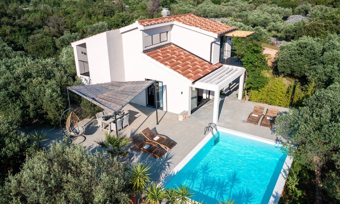 Rudina Villa | Eclectic Villa with Swimming Pool set in it's own Olive Grove