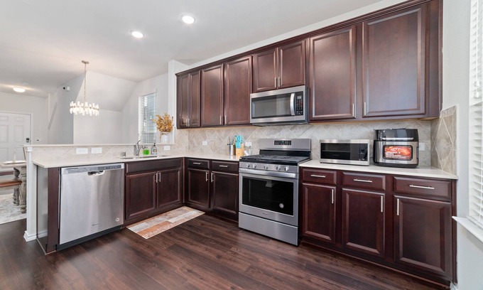 Houston Villa | ECLIPZ Modern CEO Corp House