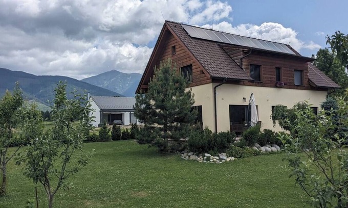 Ziar Ski Chalet | Eco clay & straw villa with mountain scenery