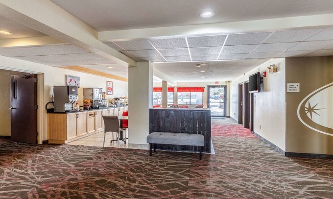 Ithaca Hotel | Econo Lodge