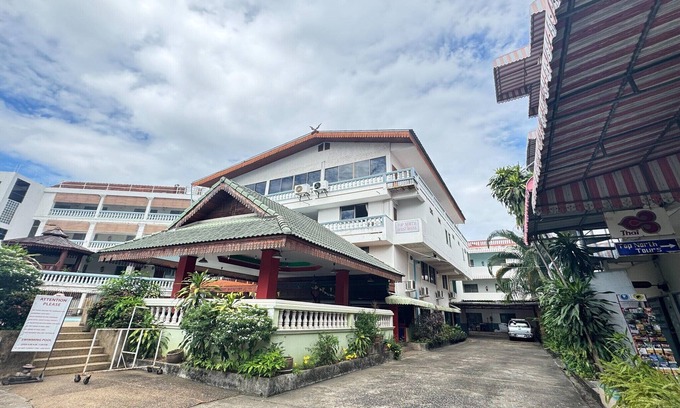 Old City House | Economical Double Room | Cool & Comfy Stay