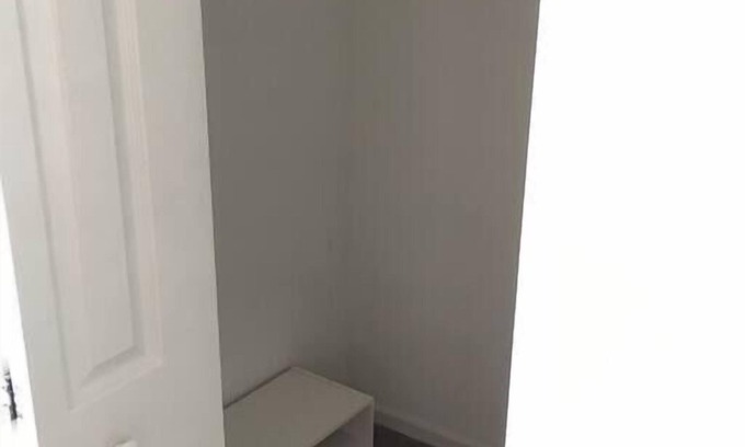 Maxwell Apartment | Economical Sleep Room * Comfy * Use of Whole House