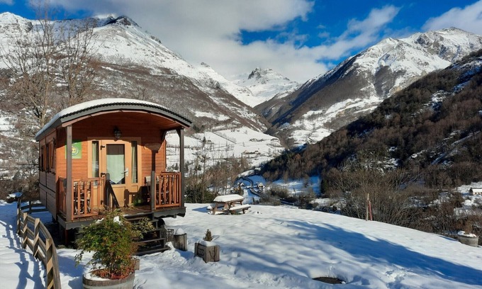 Gedre Cabin | Edelweiss Caravan - Gavarnie