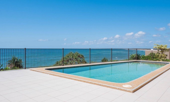 Caloundra Apartment | Edgecliffe Unit 4, 4 Esplanade Kings Beach