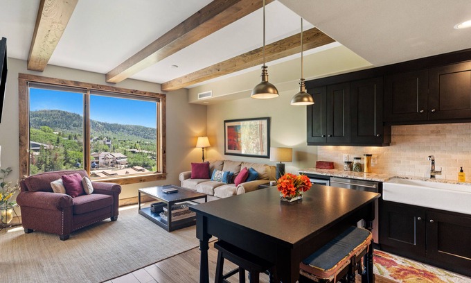 Steamboat Springs Condo | Edgemont 2504 Luxury On Mountain Condo With Ski-In/Ski-Out Access!
