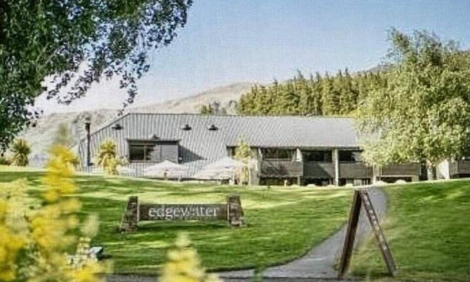 Wanaka Resort | Edgewater Club Resort 1
