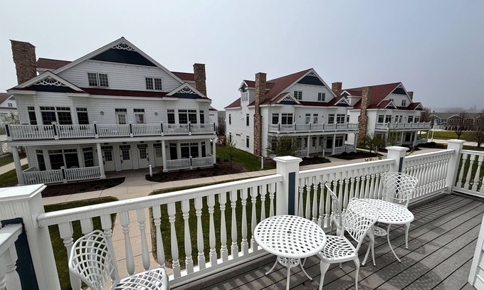 Sheboygan Condo | Edgewater Villa: 4 Bedroom, Sleeps 14!