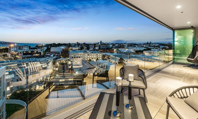 Parnell Apartment | Edition Penthouse | Breathtaking Views | 6 Carpark