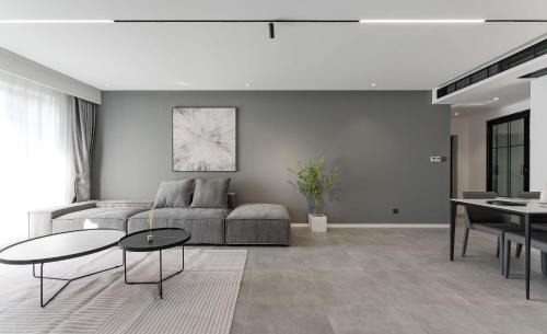 Huangpu Apartment | EHUB - Walk to Yuyuan Garden, the Bund and People's Square, Boutique 3Bedroom Fully Equipped Family APT , very close to Subway