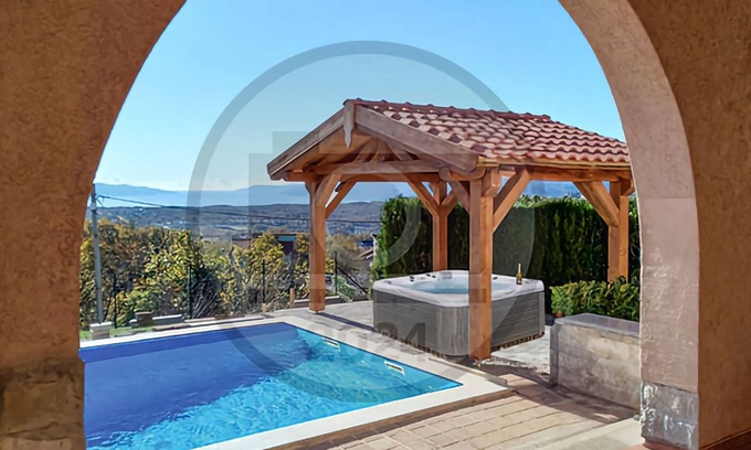 Viskovo Villa | Ein Wunderschönes Haus mit Pool und Whirlpool für 10 Personen