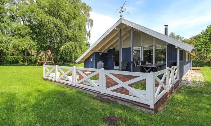 Vibæk Strand House | "Ejvi" - 700m from the sea by Interhome