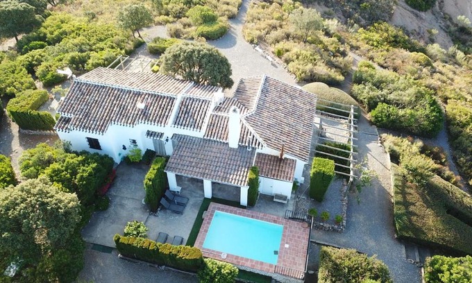 Villanueva del Rosario House | El Chaparrillo