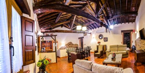 Torrico Apartment | 'El Charcón' Casa con piscina compartida
