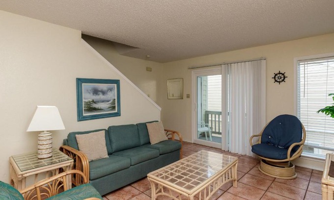 Corpus Christi House | El Constante 236